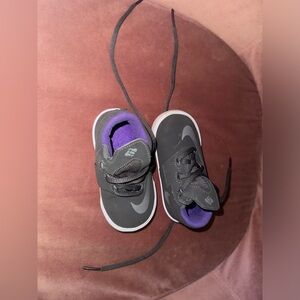 Baby Nikes 5c